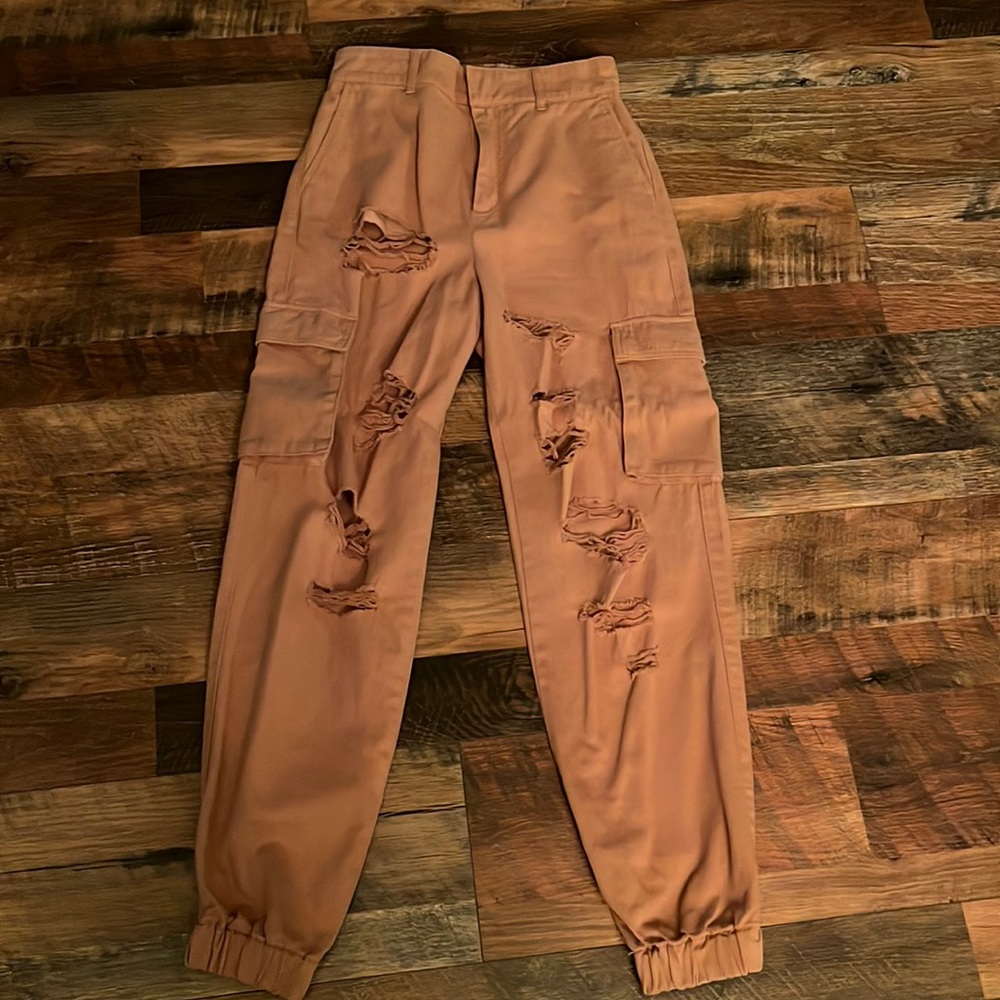 Forever 21- size xs ripped jogger pants.